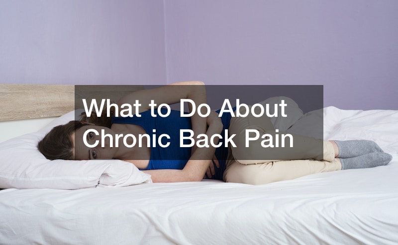 Chiropractors help chronic back pain